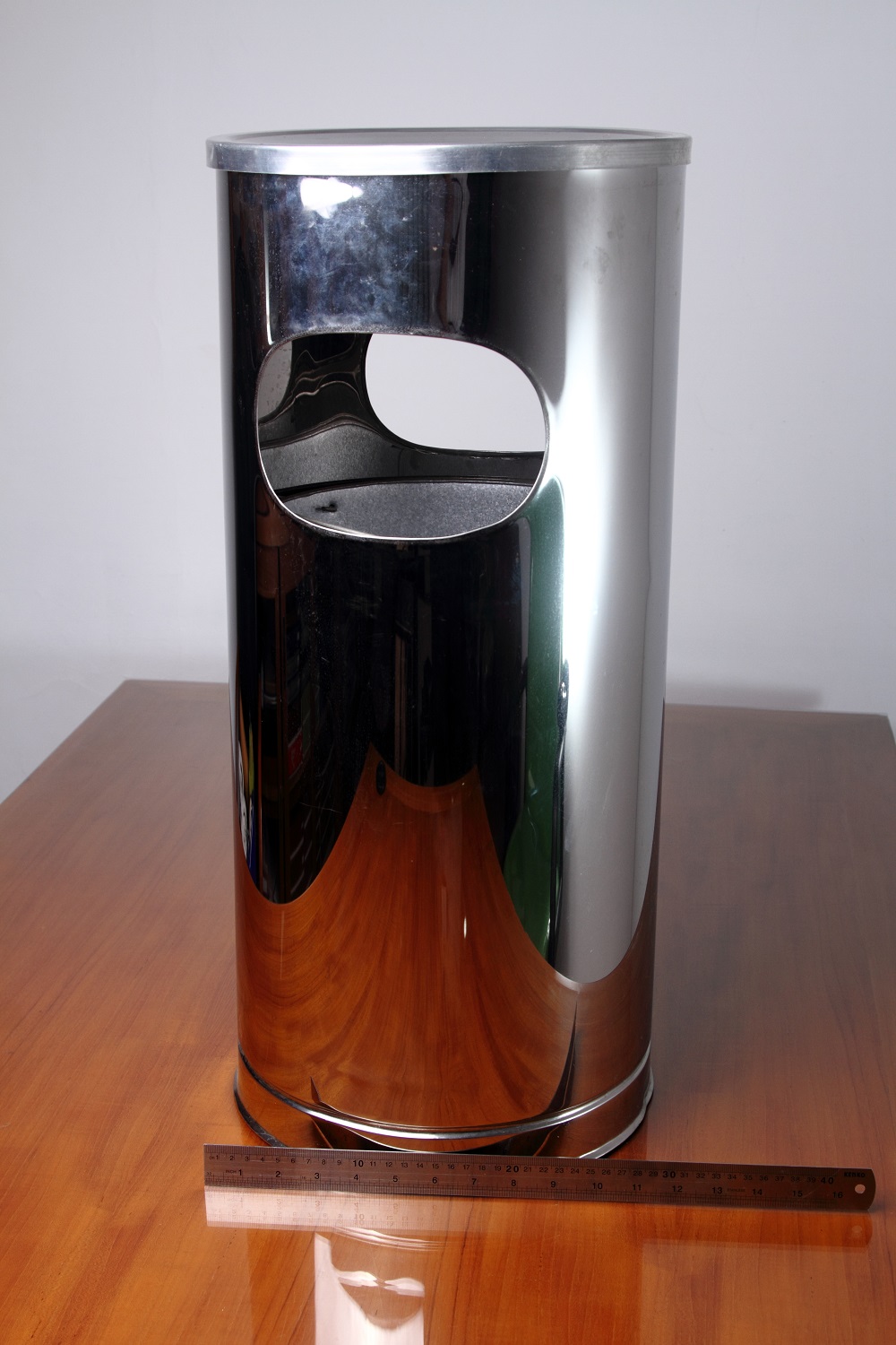 Tong Sampah diameter 30 cm